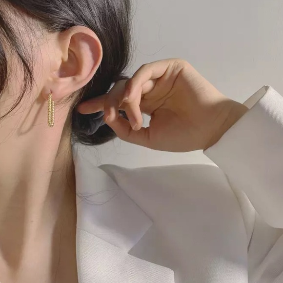 🌟Buy 1 Get 1 FREE Vermeil twisted link hoop earrings gold sterling silver - Picture 5 of 10